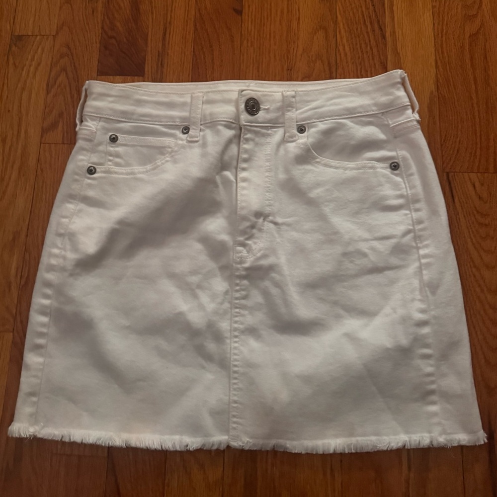American eagle white jean skirt
